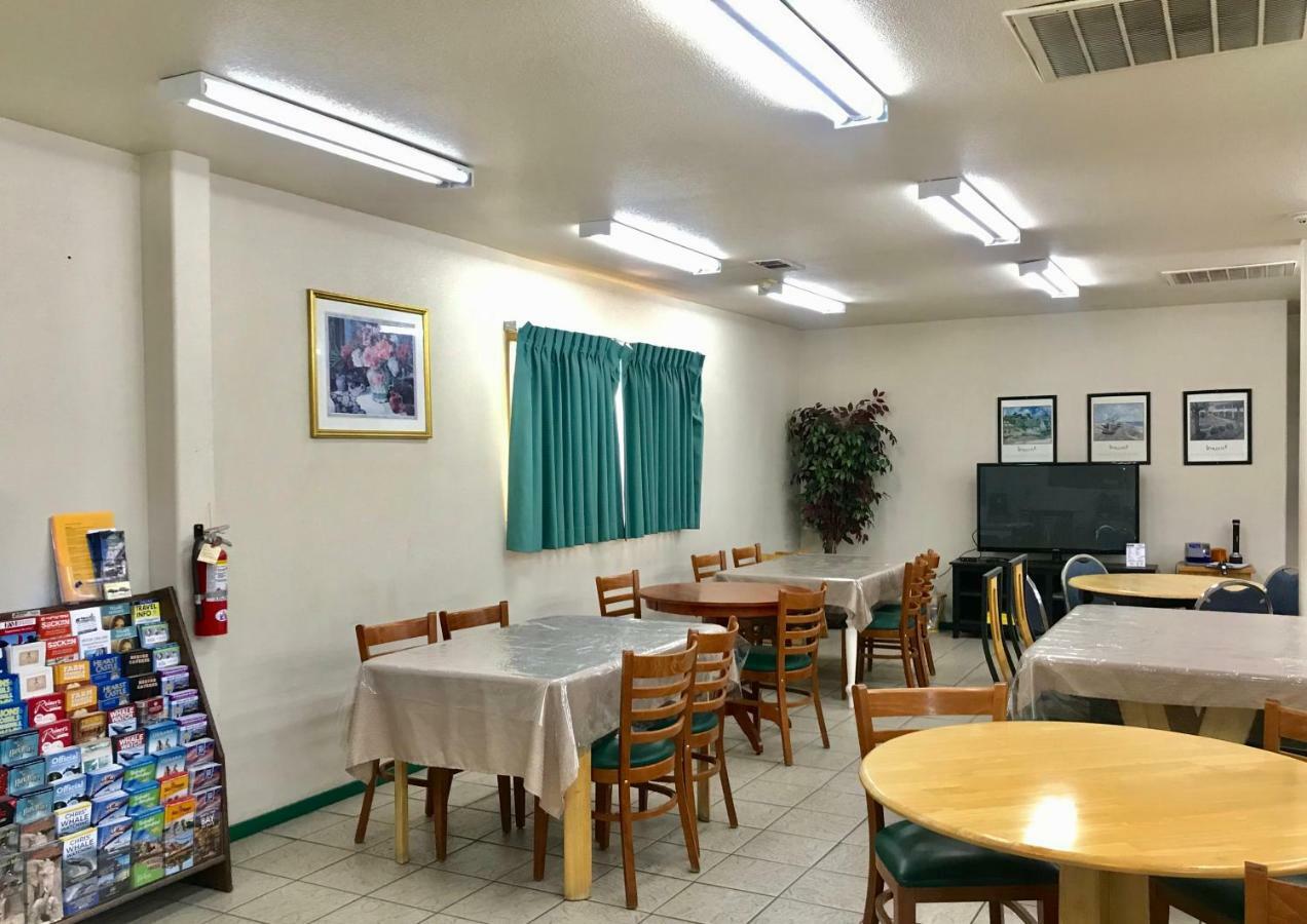 日出酒店 特洛克 外观 照片