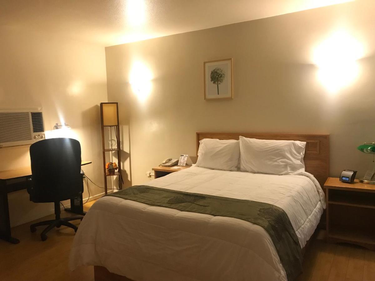 日出酒店 特洛克 外观 照片